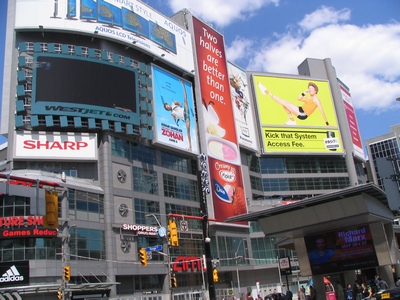 Yonge-Dundas Square