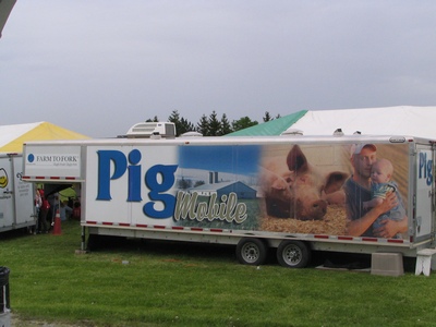 Pig mobile
