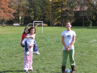 Claudia, Riley, Gillian