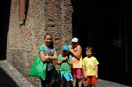 Gum wall