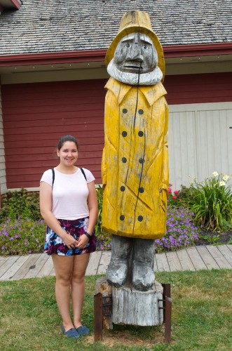 Click to enlarge photos (Day 5: Shopping, Sea Glass and S’mores)